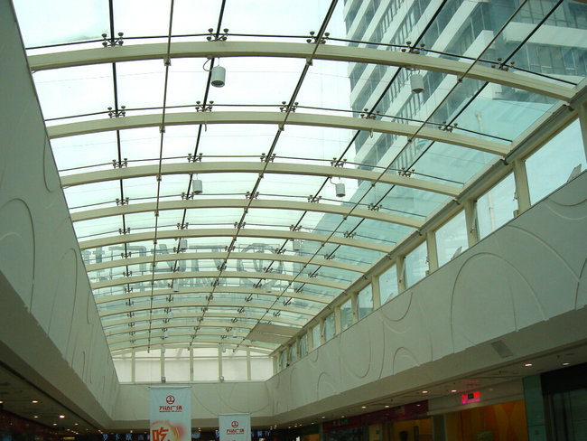 萬(wàn)達(dá)廣場(chǎng)中廳玻璃頂.jpg